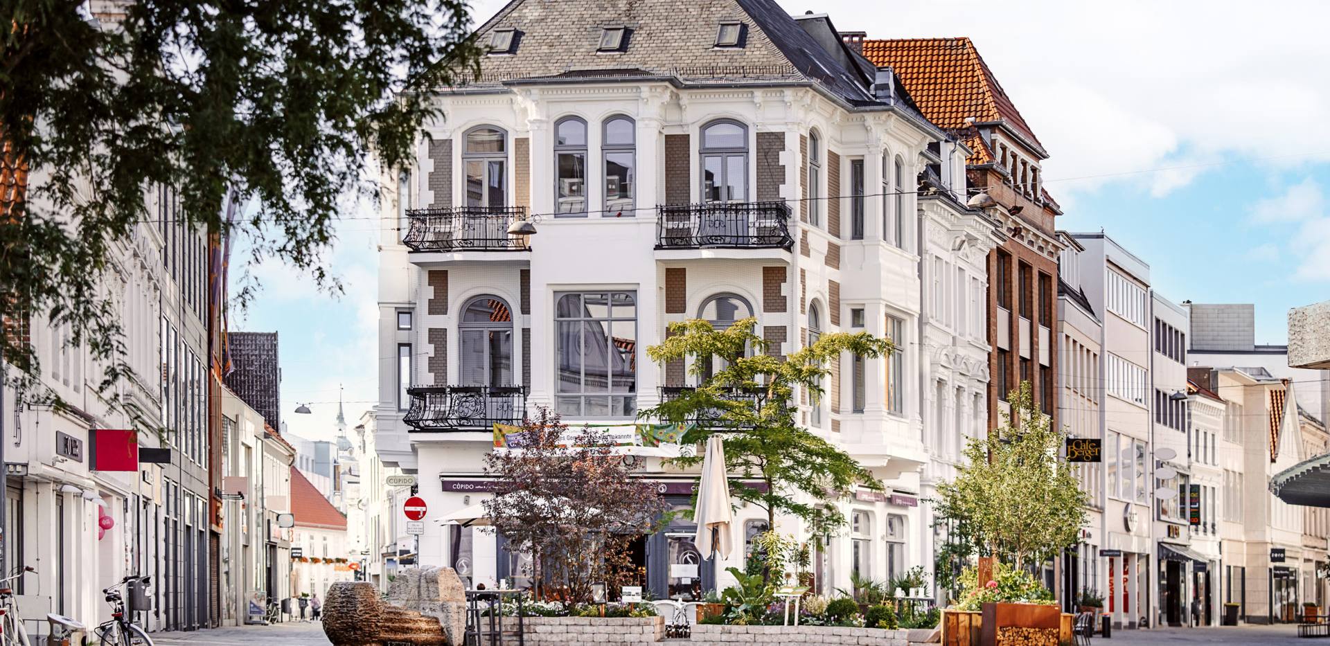 Blick in die Haupteinkaufstraßen in der Oldenburger Innenstadt im Sommer